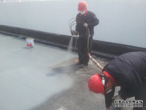 混凝土金属结构防水防腐聚脲喷涂机的应用(图2) 混凝土屋面聚脲防水工程