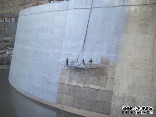 水坝聚脲防腐防水高压喷涂机施工