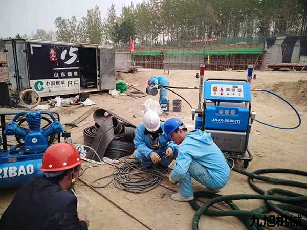广东聚脲喷涂机 H5600(T) 除盐水箱聚脲防腐 三相四线相 380V 50Hz 36Mpa(图1) H5600(T)广东聚脲喷涂机安装培训