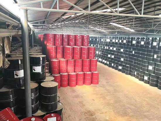 聚脲喷涂料(图1) AB双组份聚脲喷涂料