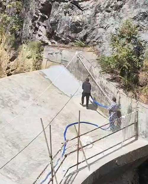 聚脲喷涂施工 混凝土防水防渗小型高压喷涂机(图2) 混凝土防水防渗聚脲喷涂施工